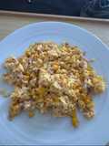 Œufs Brouillés au Jambon et Maïs Grillé