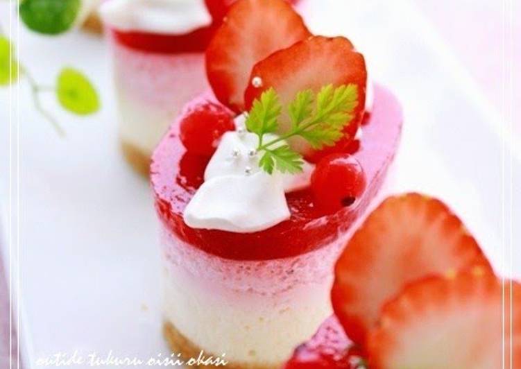 Strawberry Mousse and No-bake Cheesecake