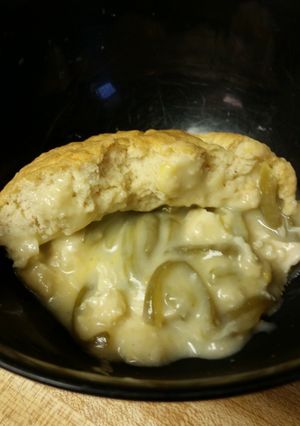 A picture of Chicken Puff Bake.