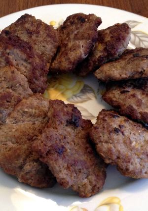 A picture of Greek Style Breakfast Sausage.