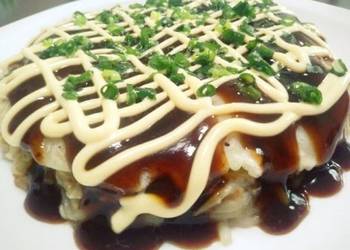 How to Prepare Tasty Melting Okonomiyaki with Cabbage