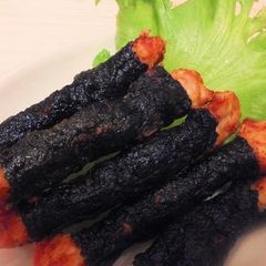 A picture of Fried Chicken (Tenderloin) Wrapped with Nori Seaweed, Great for Bento.