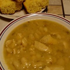 A picture of White Chicken Chili.