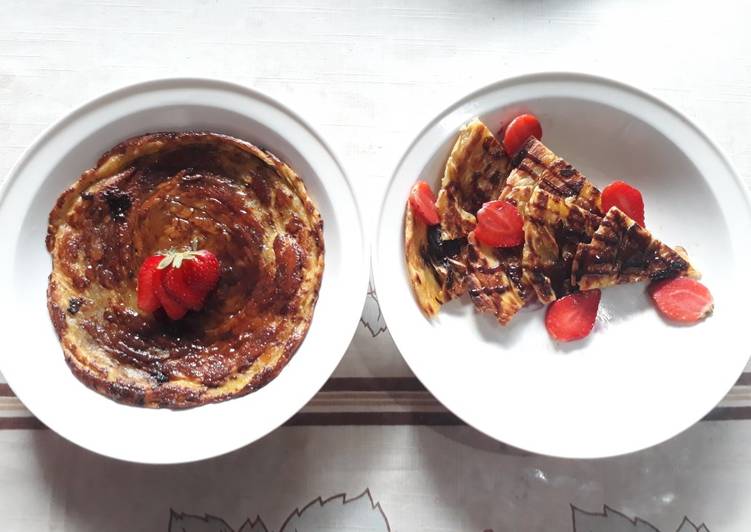 Roti Maryam Strawberry Coklat