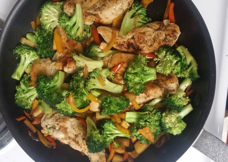 Chicken and vegetables mix