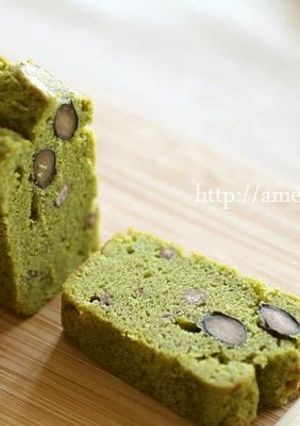 A picture of Matcha and Ogura Butter Pound Cake.