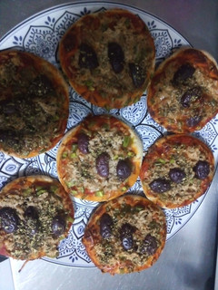 Una foto de Mini pizzas