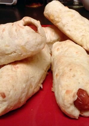A picture of Pigs in a blanket.
