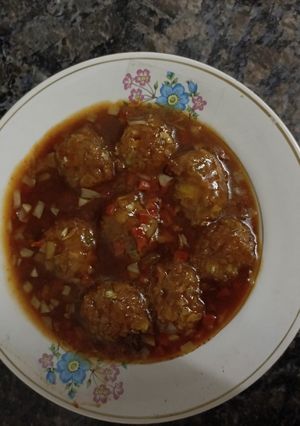 A picture of Veg Manchurian with Gravy.