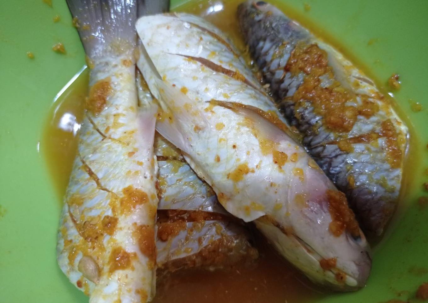 Ikan Belanak Goreng bumbu kuning