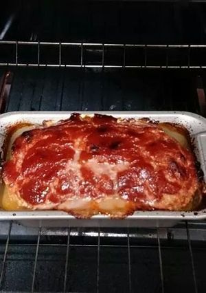 A picture of Easy turkey meatloaf.