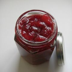 A picture of Beginner-Friendly Easy Strawberry Jam.