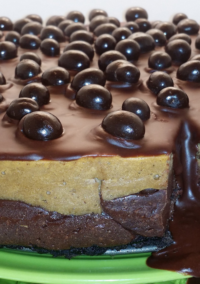 A picture of Layered mocha cheesecake.