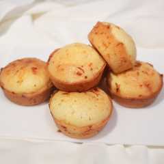 รูปของ Coconut Milk Cake with Cheese