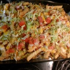A picture of Cheeseburger and French fry casserole.