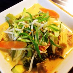 A picture of Chicken Laksa.