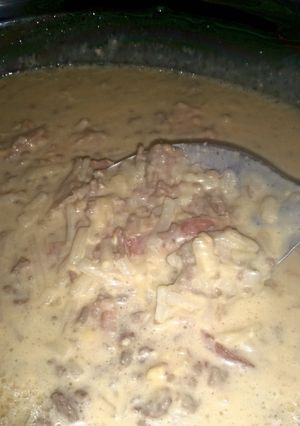 A picture of Crock pot bacon cheeseburger soup.