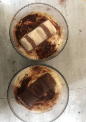 Une photo de • Tiramisu Kinder Bueno •