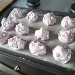 A picture of strawberry marshmallow meringues.