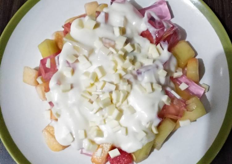 Salad buah creamy keju simple