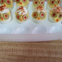 A picture of Lil chicks deviled eggs.