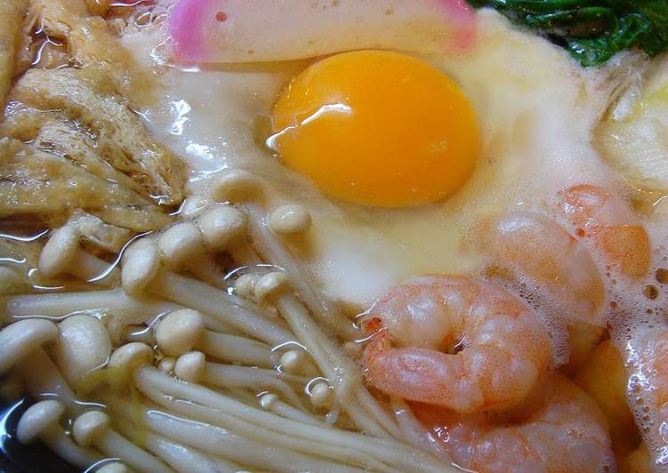 Recipe of Appetizing Hearty Udon Noodle Hot Pot