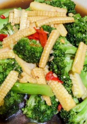 Foto resep Tumis Brokoli + Baby corn