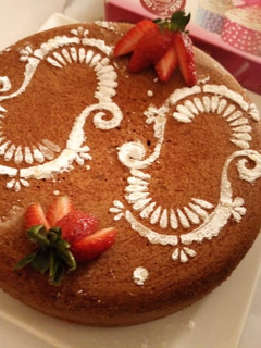 A picture of Honey cake.