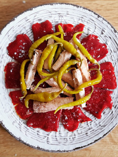 Una foto de Pimiento del piquillo, melva y piparras