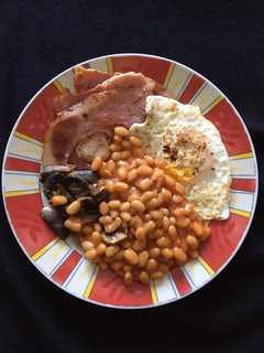 Angol reggeli a grillserpenyőből 🏴 recept fotója