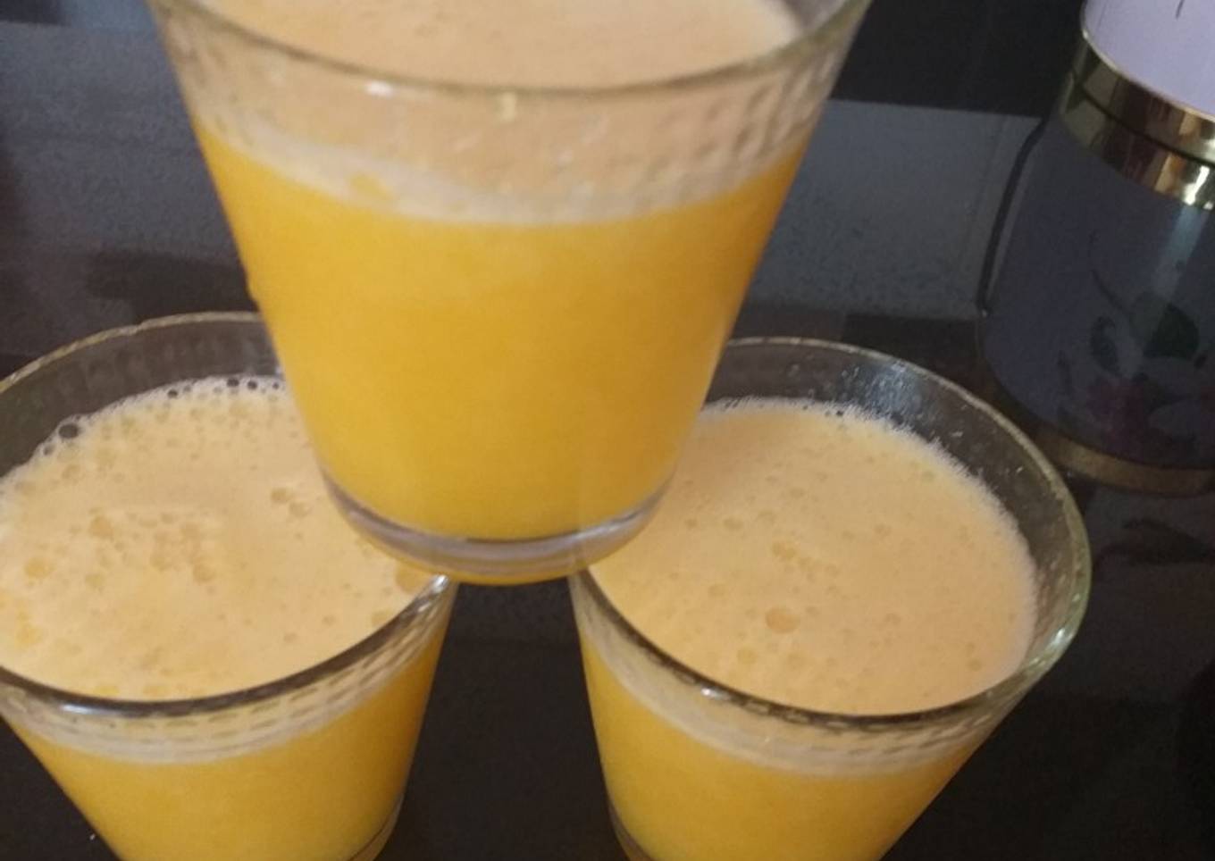 Batido de naranja y pepinos