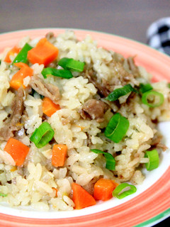 蔬菜豬肉炊飯 的食譜成品照片