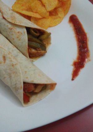 A picture of Spicy chicken tortillas.