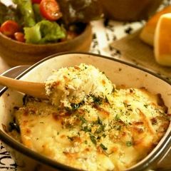 A picture of Oyster and Spinach Gratin with Soy Milk and White Miso Sauce.