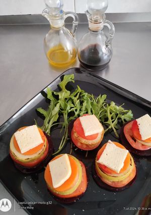 Una foto de Montaditos de Remolacha
