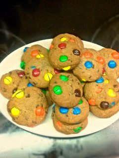 A picture of Browned Butter MnM Cookies.
