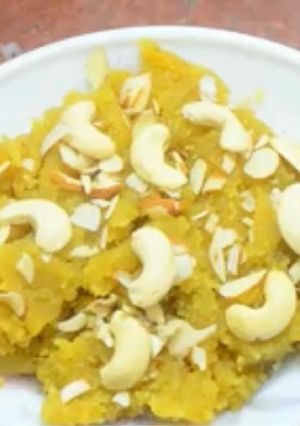 શક્કરિયા નો શિરો (Shakkariya Sheera Recipe In Gujarati) રેસીપી મુખ્ય ફોટો