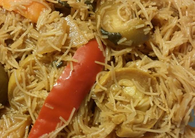 Steps to Make Quick Tami&#39;s Brown rice noodles with stir fried vegetables