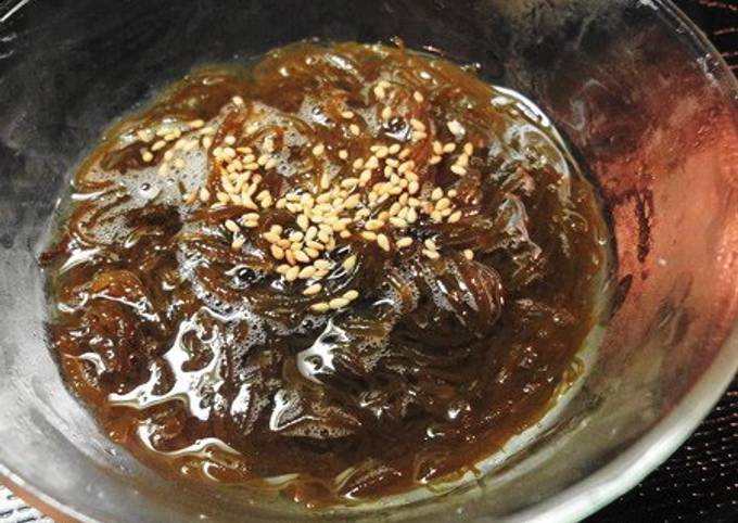 Vinegary Mozuku Seaweed for Hot Summer Days Recipe by cookpad