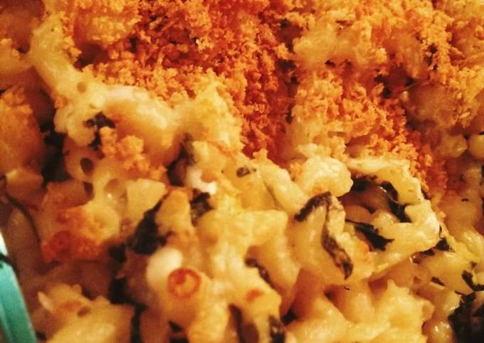 Creamy Greek Mac & cheese