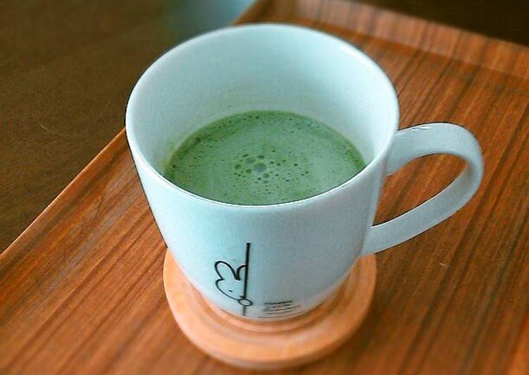 Steps to Make Super Quick Homemade Low Calorie Matcha Latte For Dieters