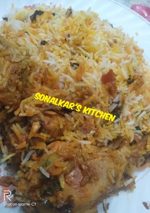 A picture of Chargha Biryani.