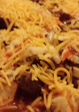 A picture of Chilli Cheese Potatoes.