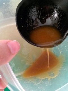 A picture of homemade caramel syrup.