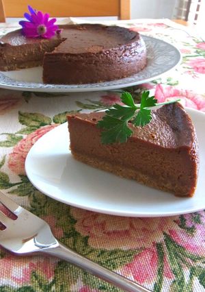 A picture of Caramel Chocolate Cheesecake.