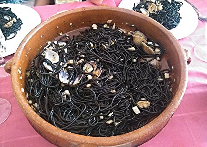 Recipe of Perfect Black pasta with seafood