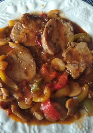 Una foto de Solomillo de cerdo a los tres pimientos