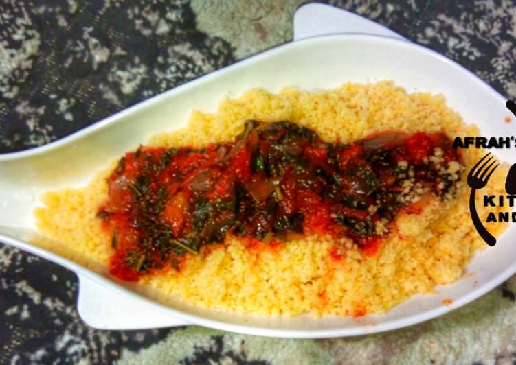 Steamed cous-Cous with spinach stew