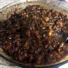 A picture of twice cooked baked beans.