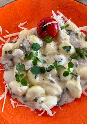 Une photo de Gnocchis, crème aux champignons de Paris